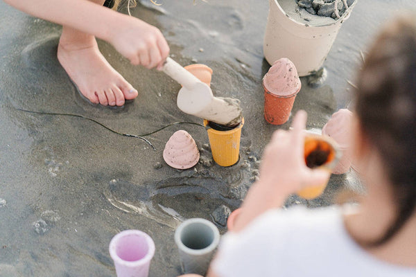 Classic Retro Ice Cream Beach Set