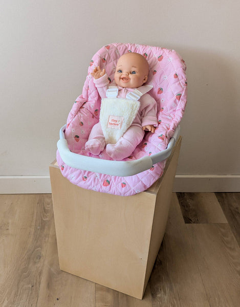 Doll Car Seat - Strawberry picnic - Tiny Harlow