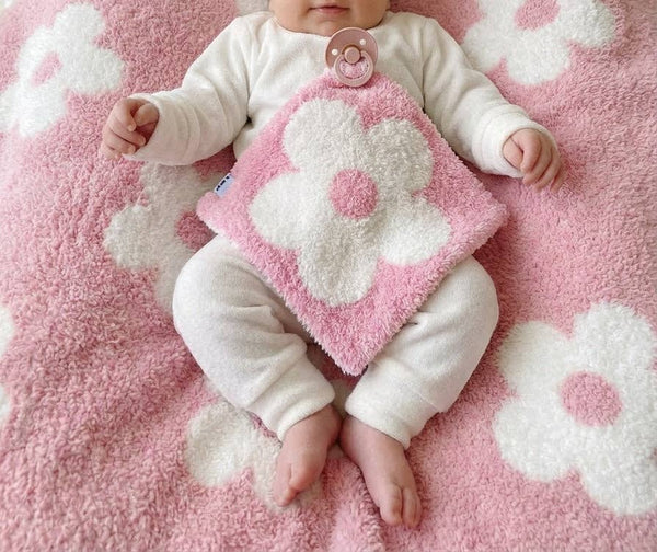 Lucky Panda Kids Daisy Plush Lovey | Pink
