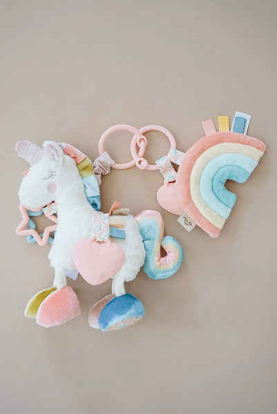 Itzy Pal™ Plush + Teether: Rainbow lol