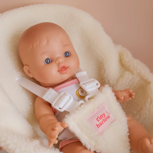 Doll Car Seat - Strawberry picnic - Tiny Harlow