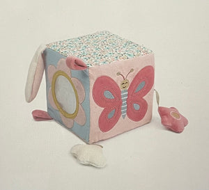 BUNNY ACTIVITY CUBE