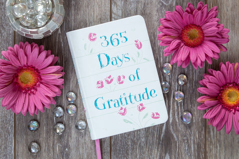 365 Days of Gratitude (Mother's Day Gifts - Devotional)