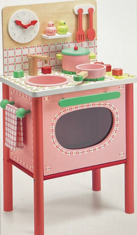 Lila's Wooden Kitchen with Accessories